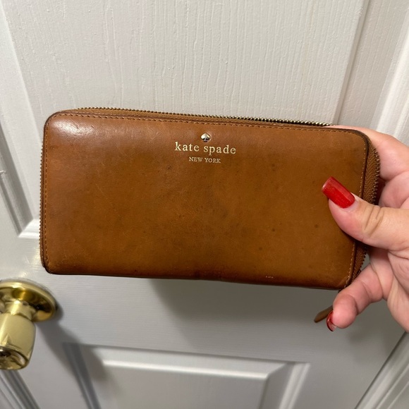kate spade Handbags - Kate spade ♠️ wallet